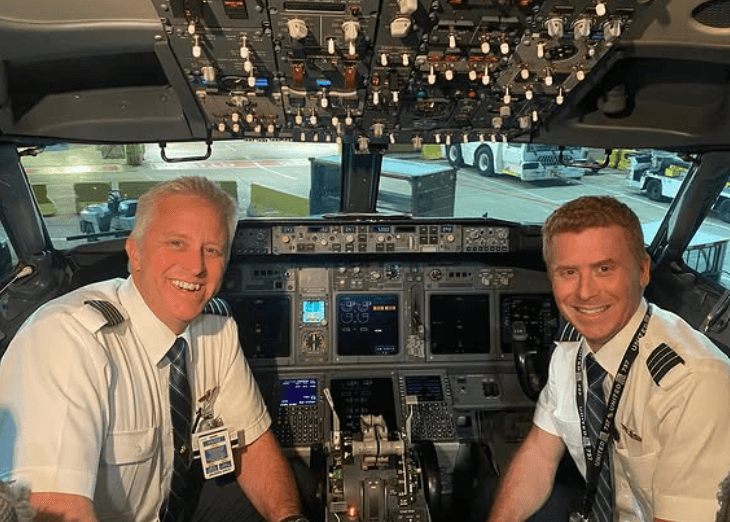B737 First Officer Rory realized flying was the career for him through Aviate